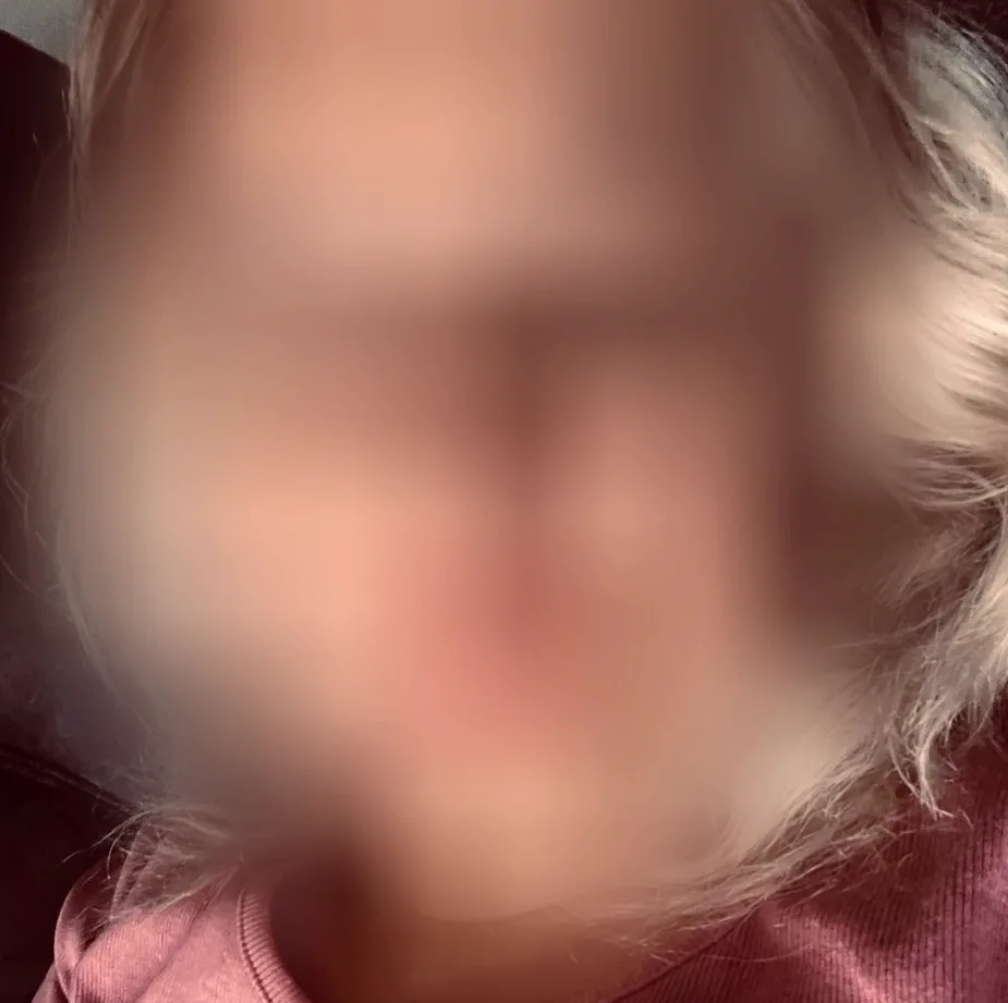 Elvira, 29