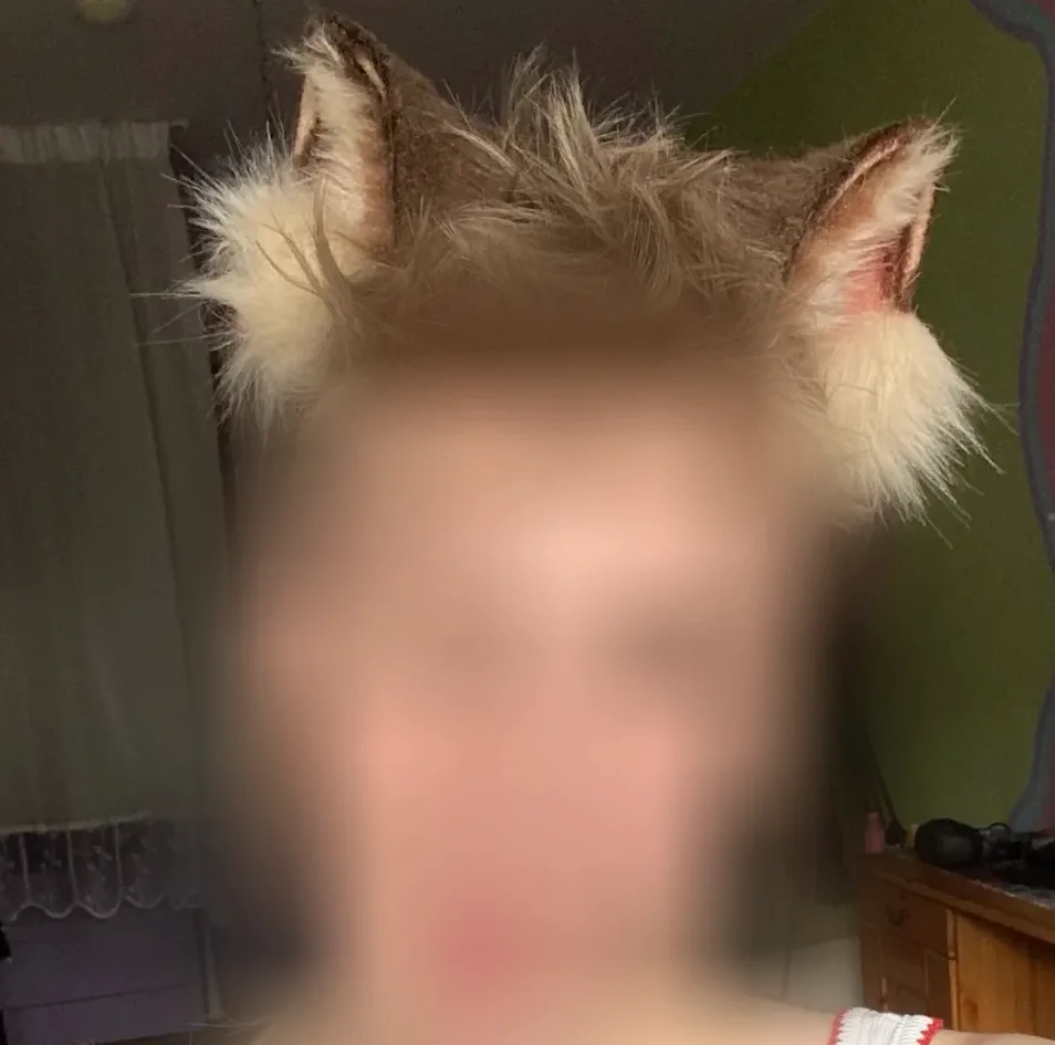 Marie, 23
